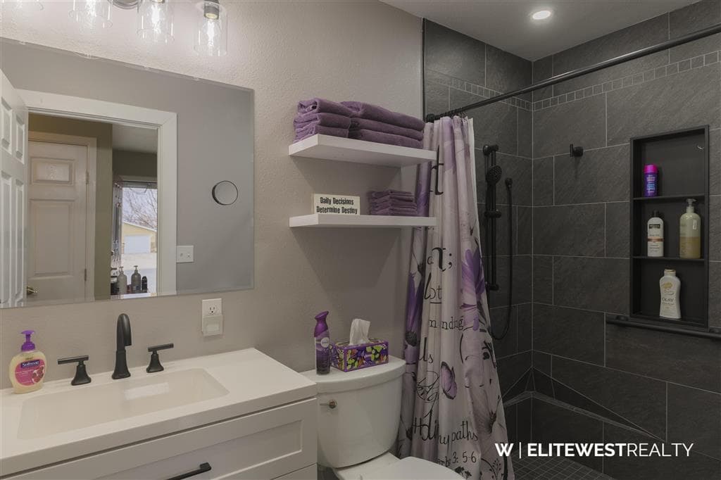 1210 N Gilbert St — photo 23 of 56