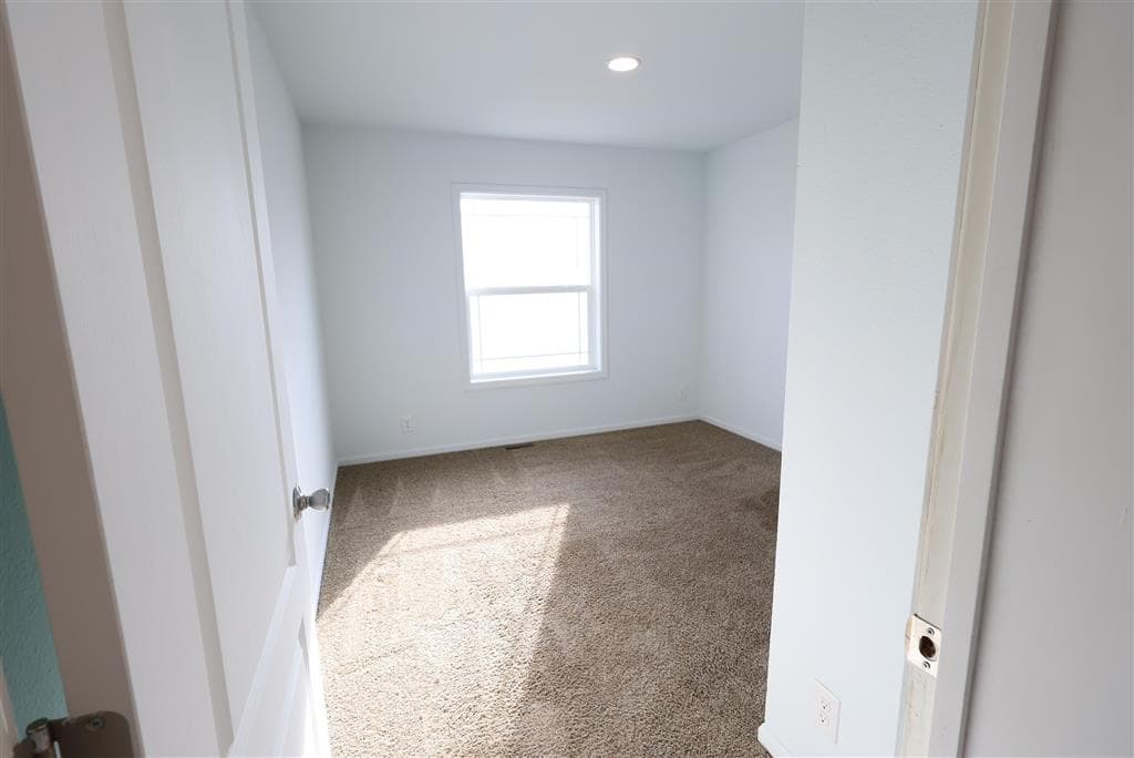 105 W 2nd St N — photo 16 of 41