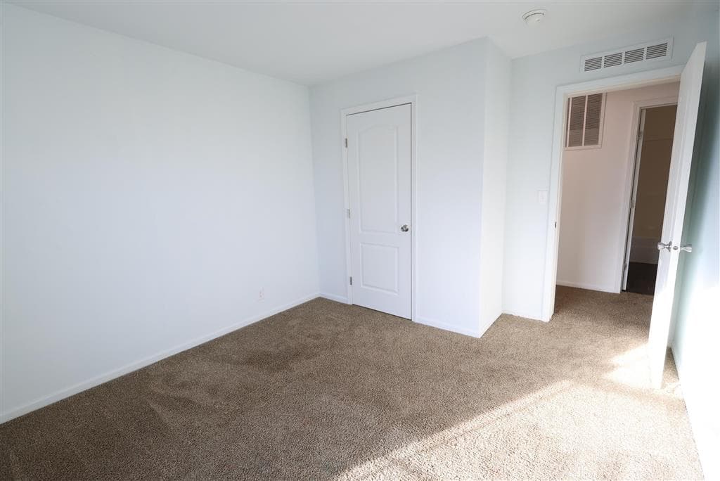 105 W 2nd St N — photo 17 of 41