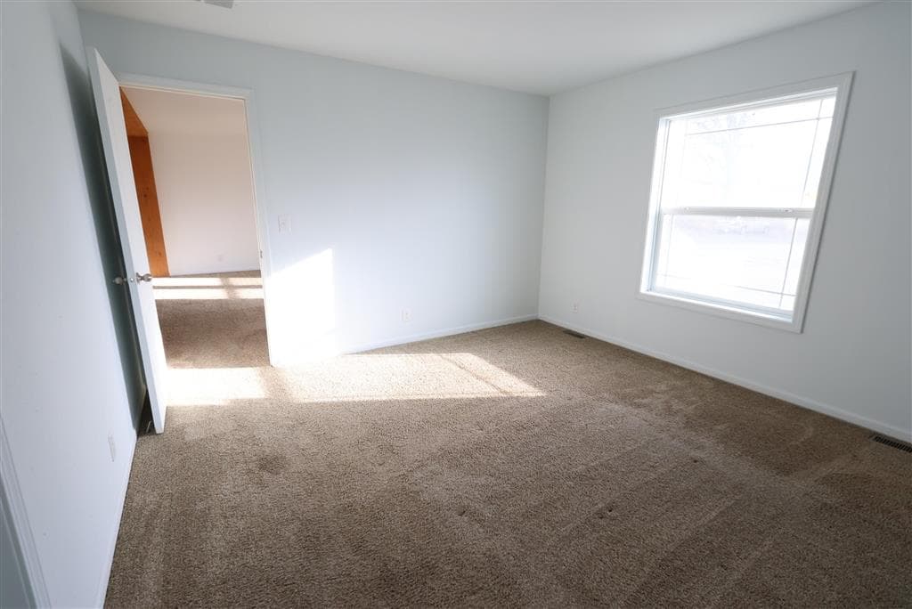 105 W 2nd St N — photo 23 of 41