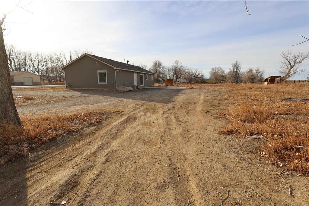 105 W 2nd St N — photo 32 of 41