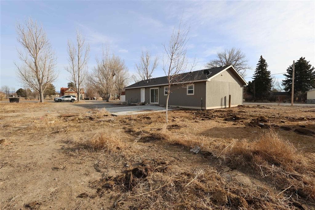 105 W 2nd St N — photo 39 of 41