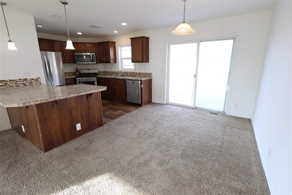 105 W 2nd St N — photo 9 of 41