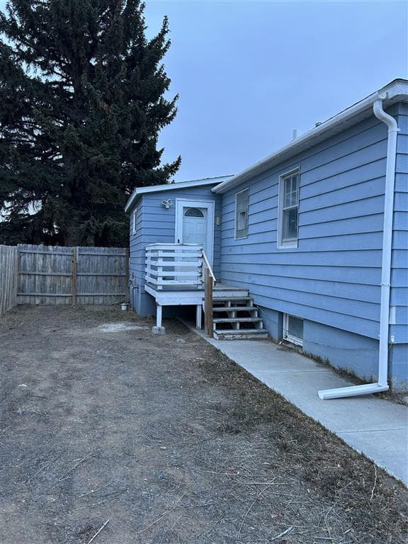 555 Avenue A — photo 16 of 19