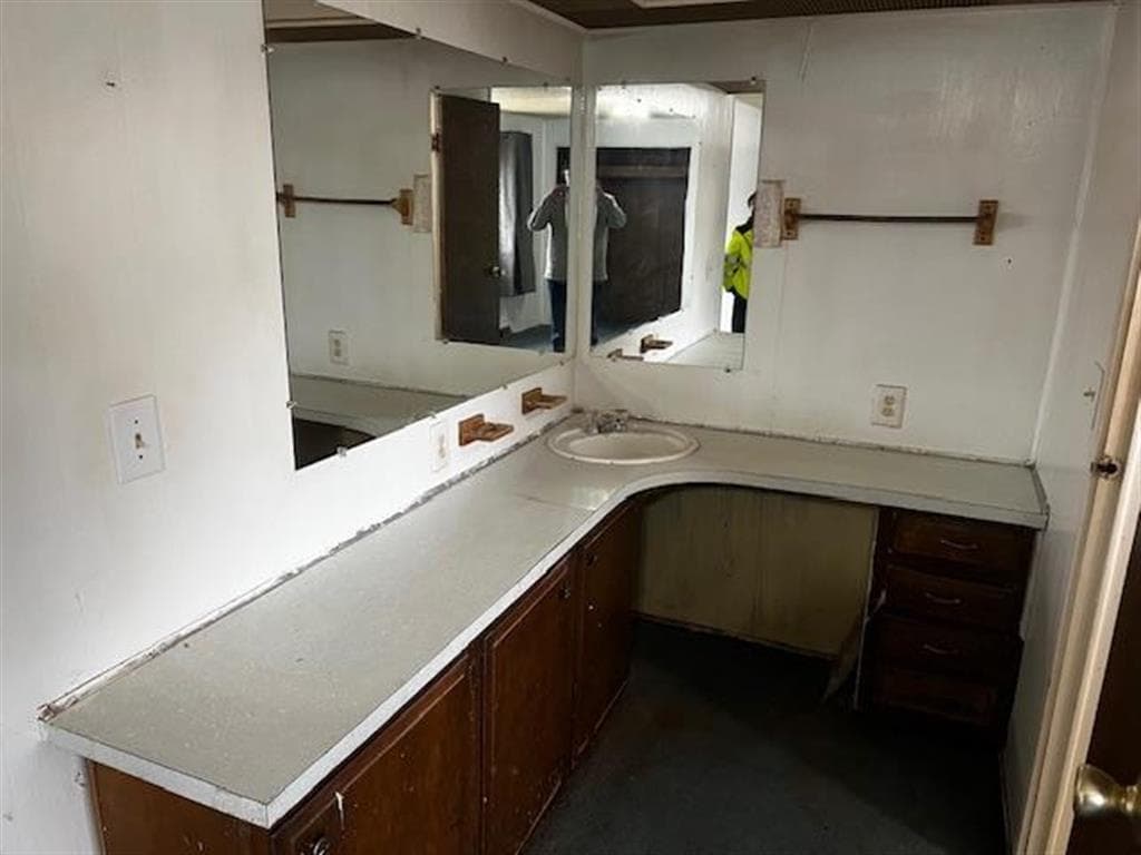 20 E Platte — photo 14 of 16