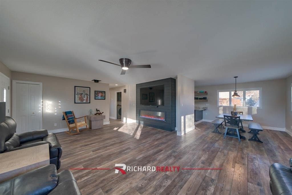 401 3rd St — photo 6 of 43