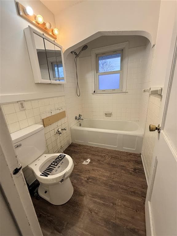 546 Avenue C — photo 13 of 19