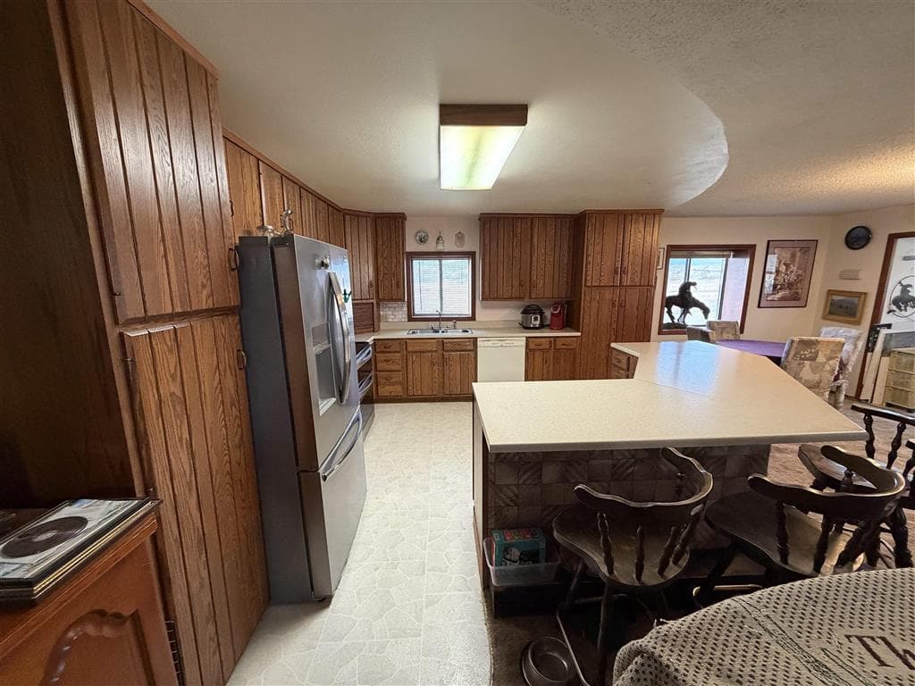 3392 Faye St — photo 16 of 56