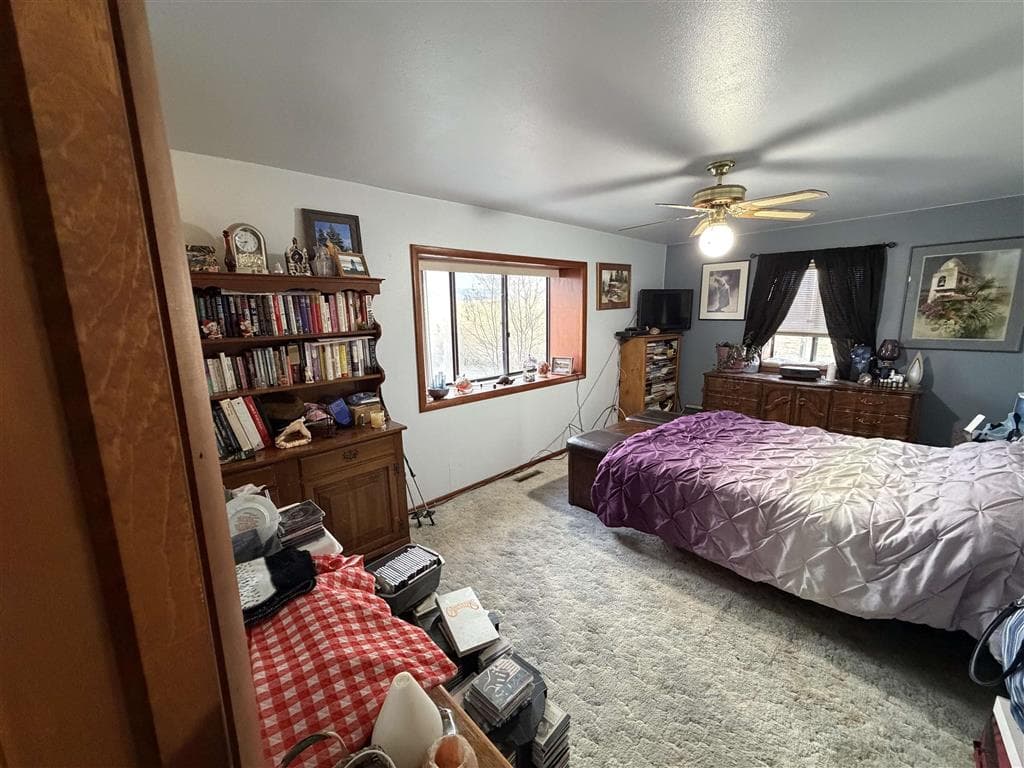 3392 Faye St — photo 21 of 56