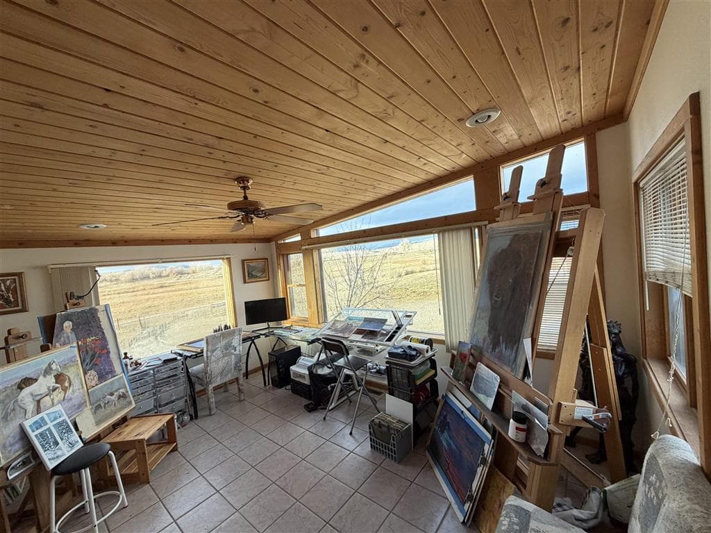 3392 Faye St — photo 10 of 56