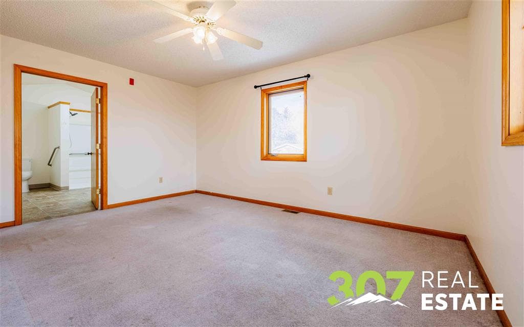 2713 Cougar Ave — photo 16 of 25