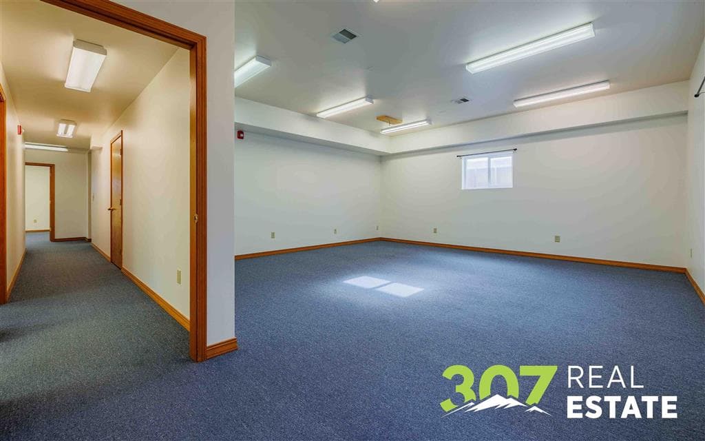 2713 Cougar Ave — photo 25 of 25