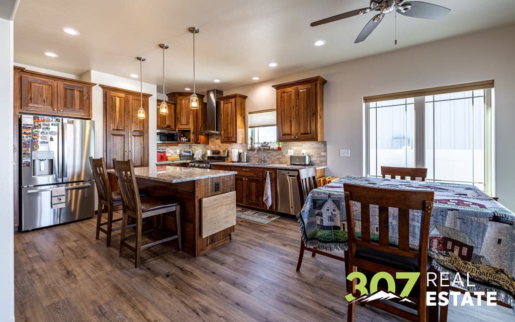 707 Go Around Loop — photo 14 of 45