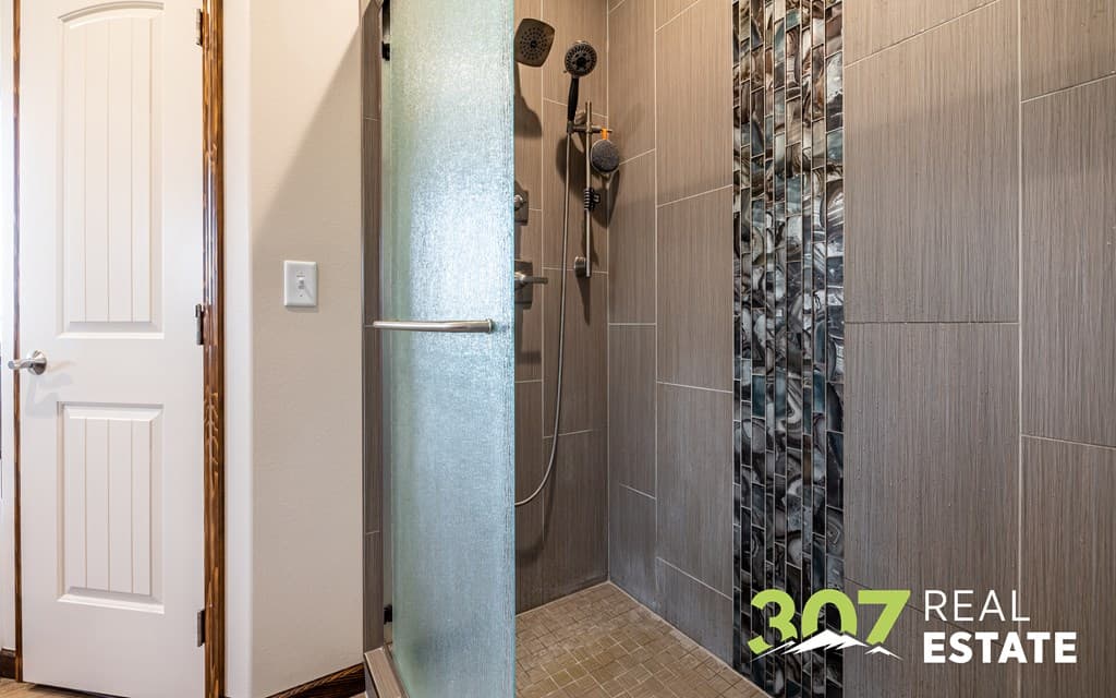 707 Go Around Loop — photo 19 of 45