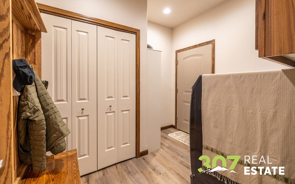 707 Go Around Loop — photo 29 of 45