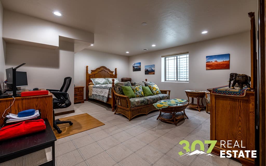 707 Go Around Loop — photo 34 of 45