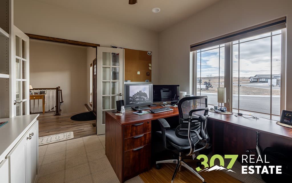 707 Go Around Loop — photo 7 of 45