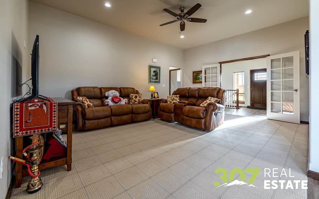 707 Go Around Loop — photo 8 of 45