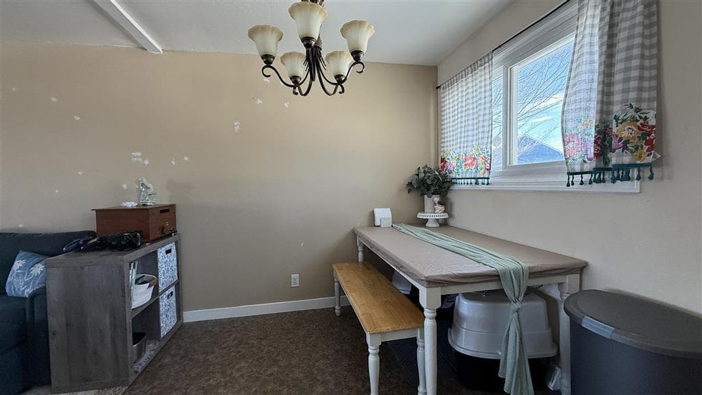 708 S 4th St — photo 16 of 20