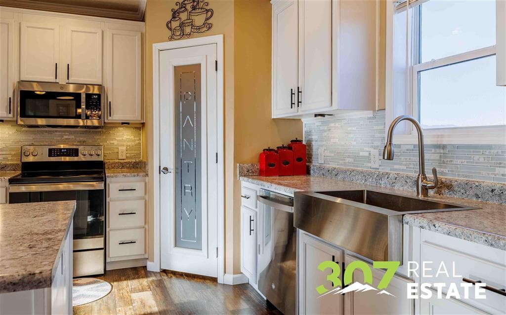 170 C St — photo 6 of 40