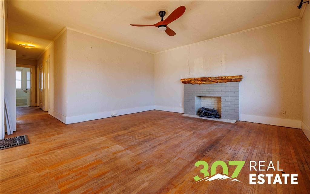 837 12th St — photo 5 of 31