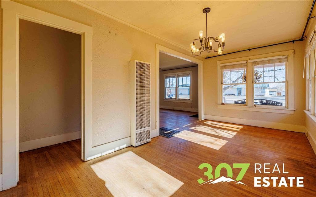 837 12th St — photo 7 of 31