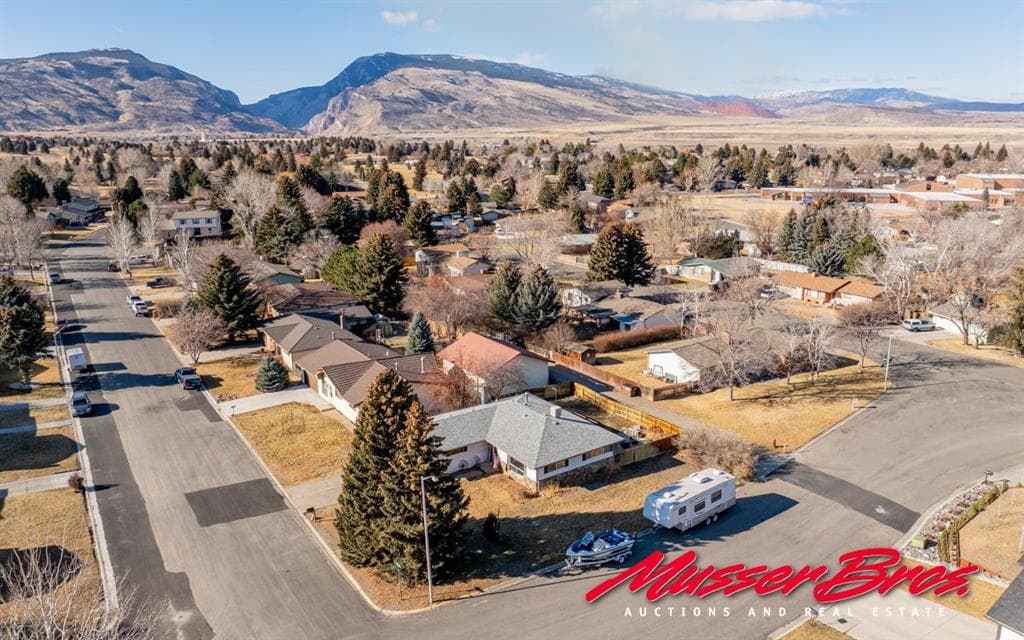 1237 Birch — photo 11 of 45