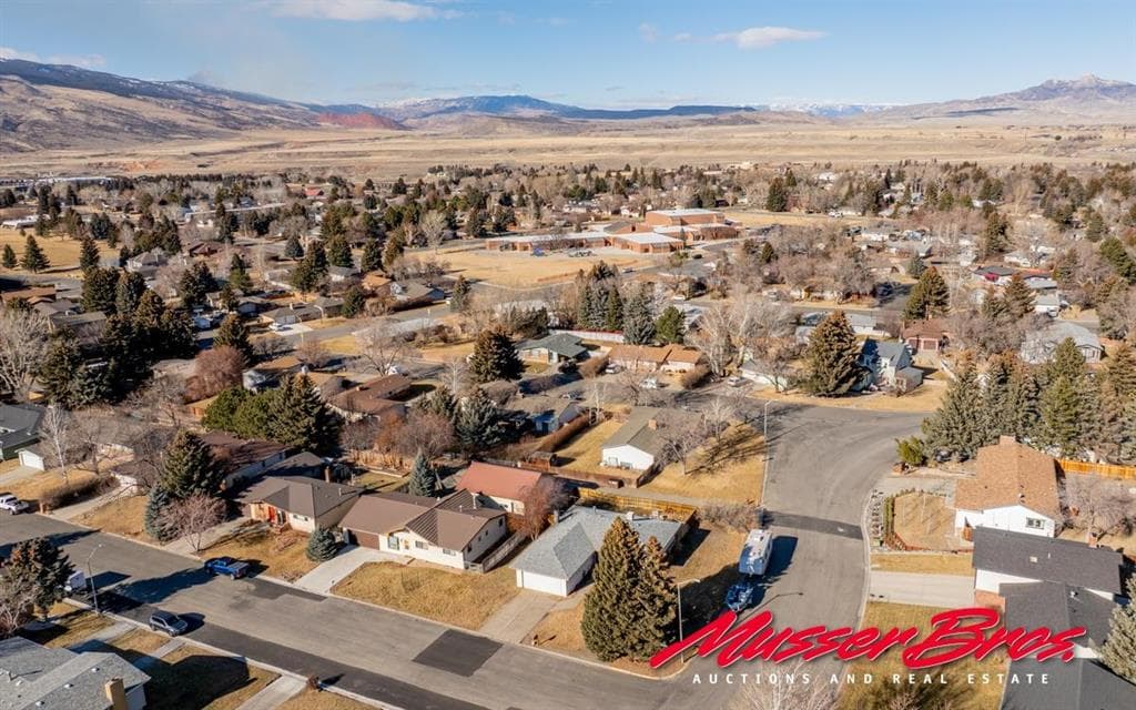 1237 Birch — photo 14 of 45