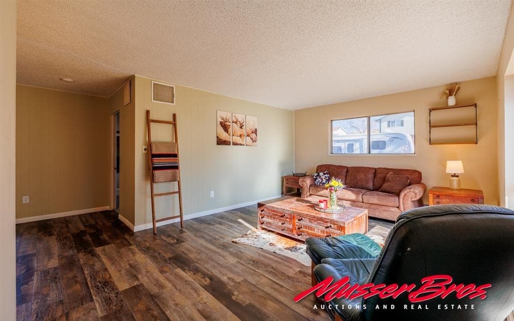 1237 Birch — photo 17 of 45