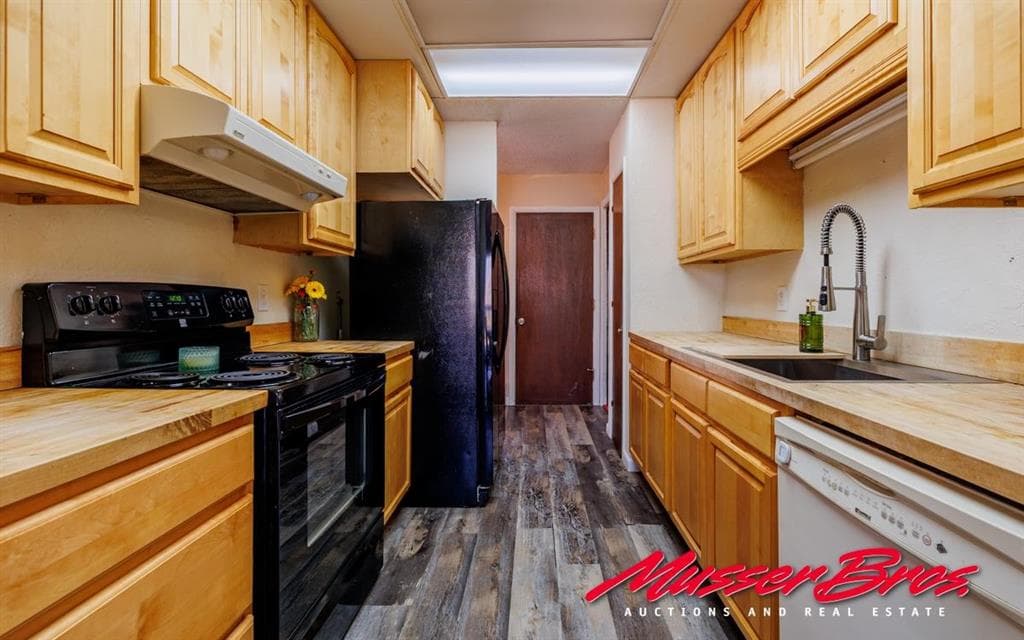 1237 Birch — photo 25 of 45