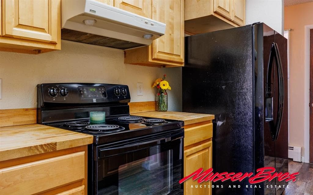 1237 Birch — photo 26 of 45