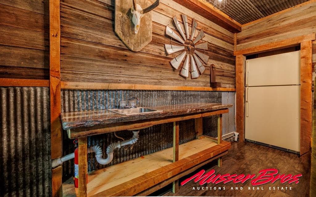 1237 Birch — photo 38 of 45