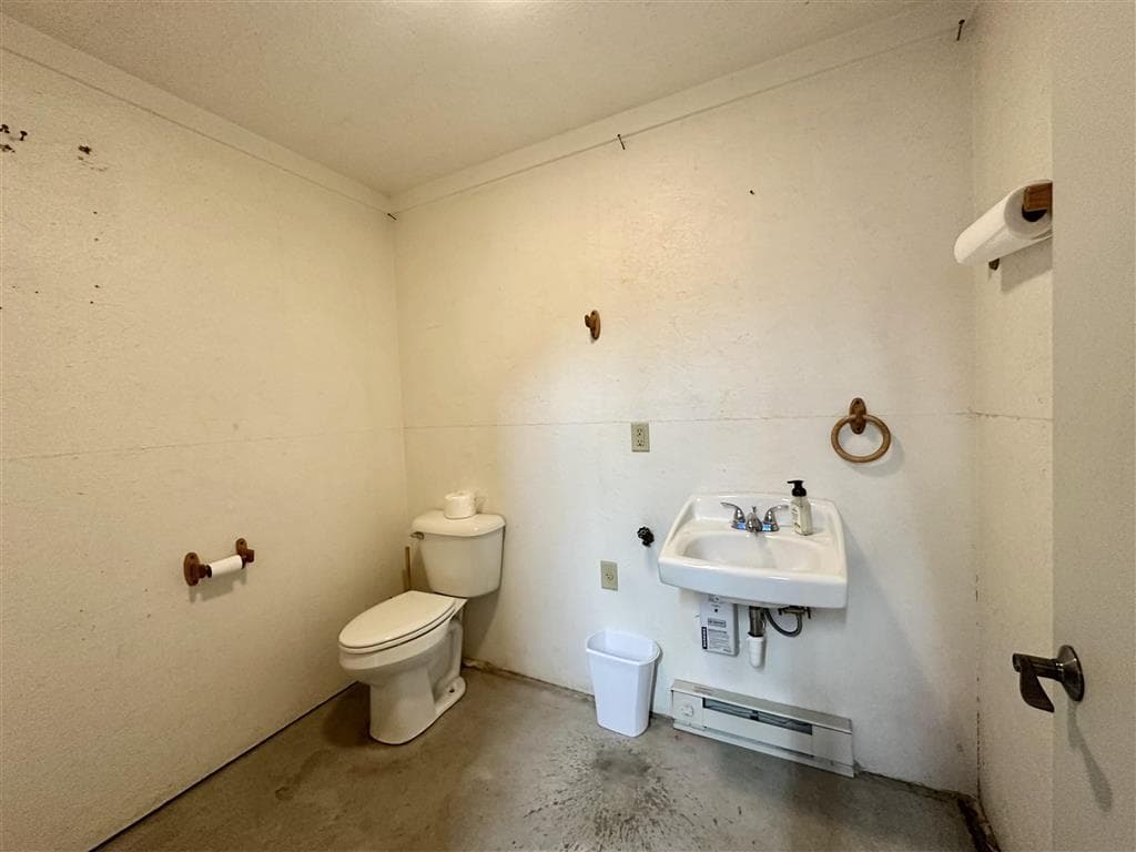 324 Blackburn St — photo 12 of 14