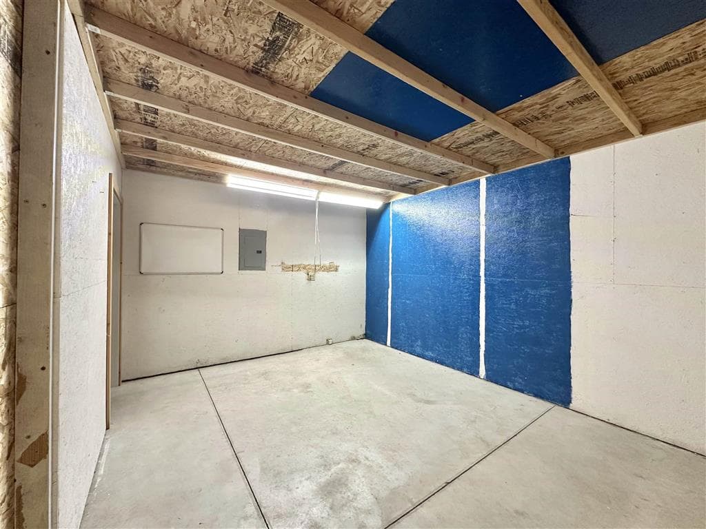 324 Blackburn St — photo 8 of 14