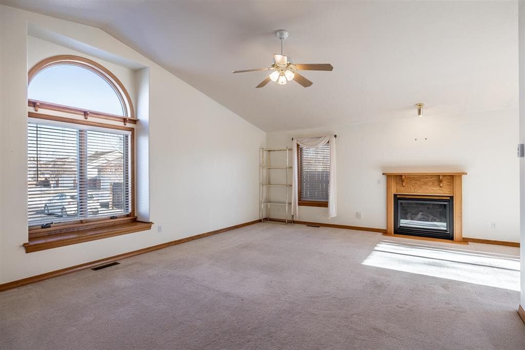 1237 Sage Brush St — photo 4 of 38