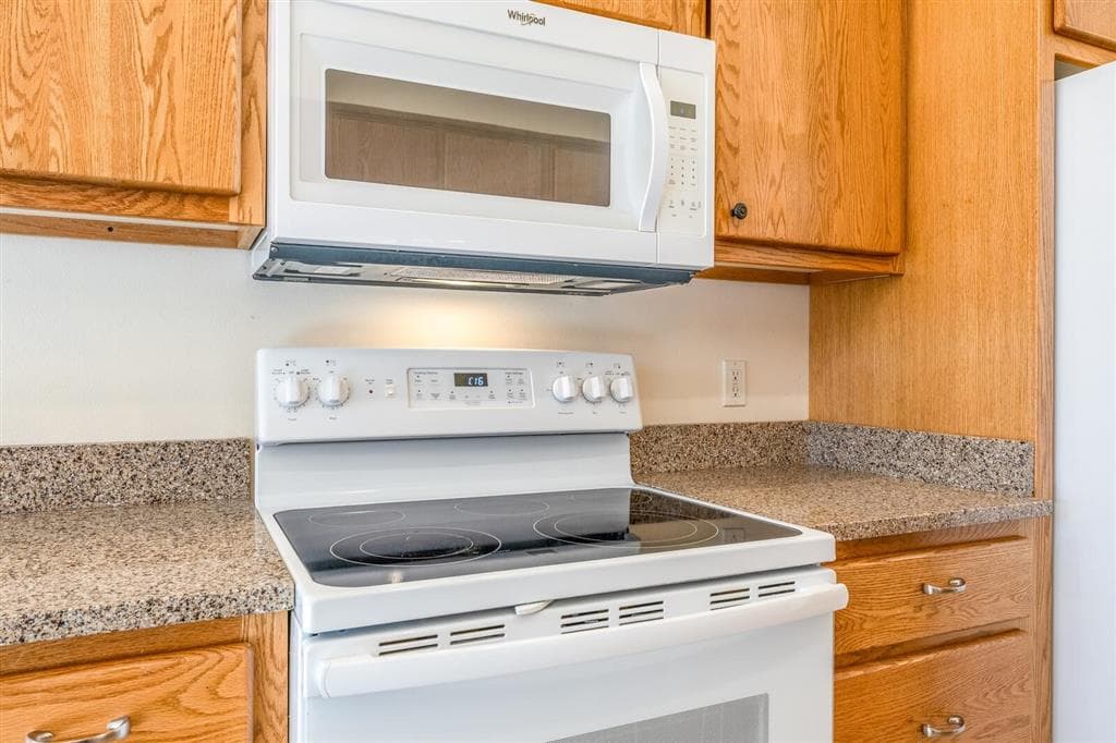 1237 Sage Brush St — photo 10 of 38