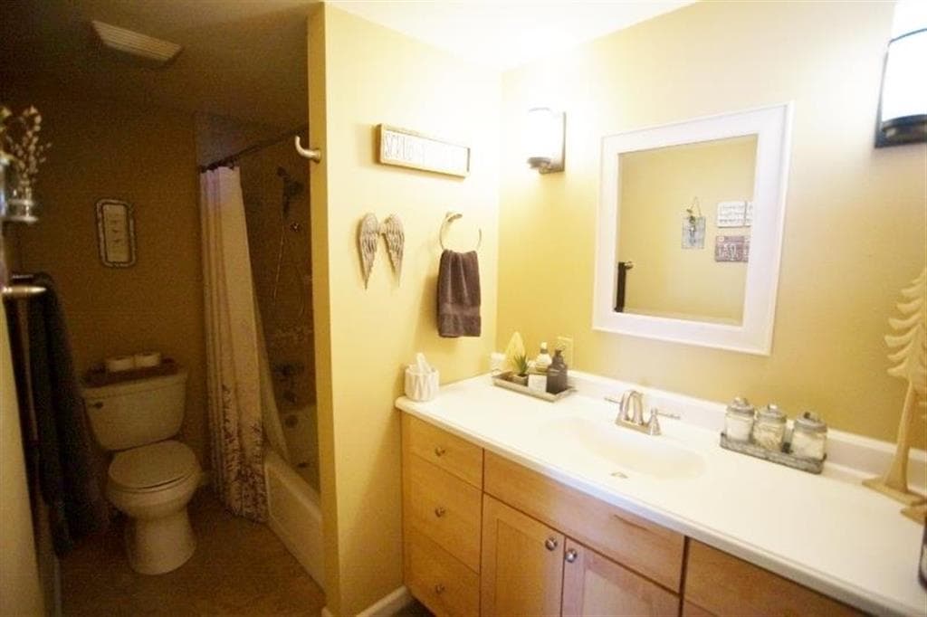 1325 Salsbury Ave — photo 7 of 22