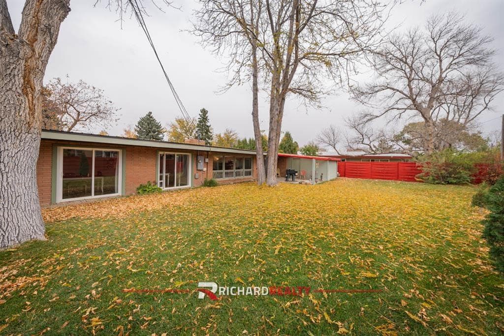 525 College Dr — photo 29 of 33