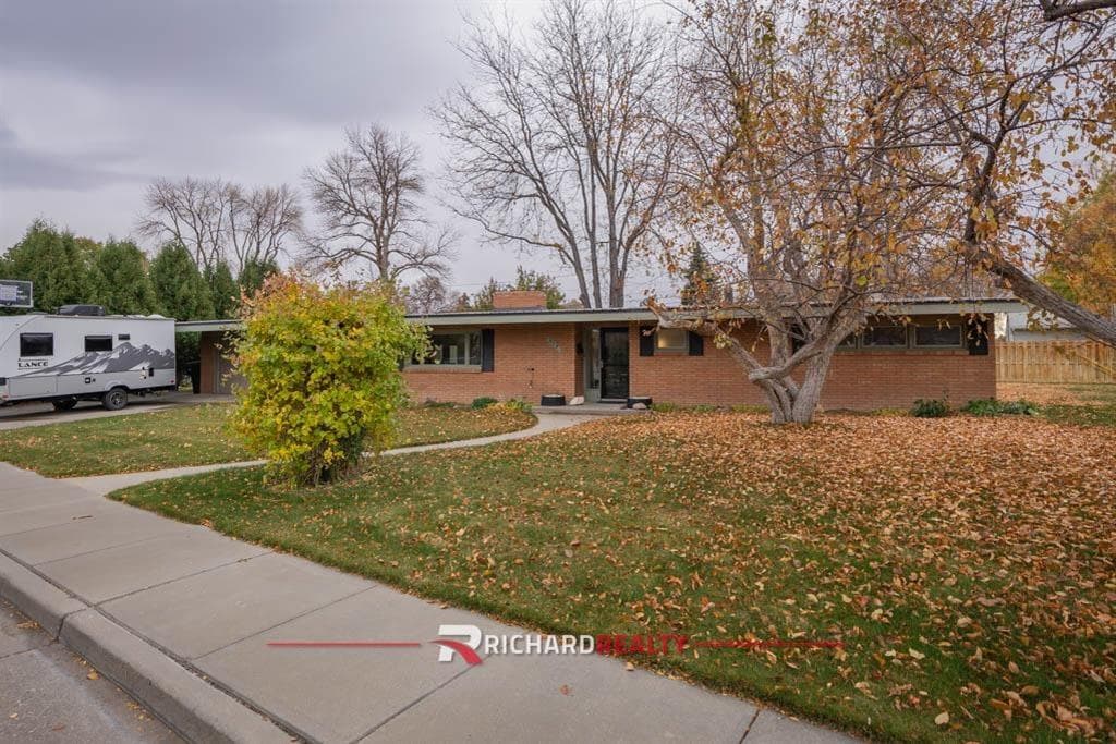 525 College Dr — photo 30 of 33