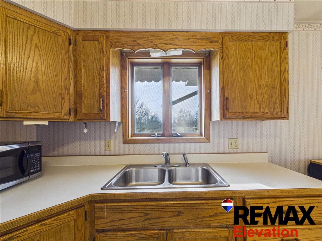 208 N 4th Ave — photo 14 of 31