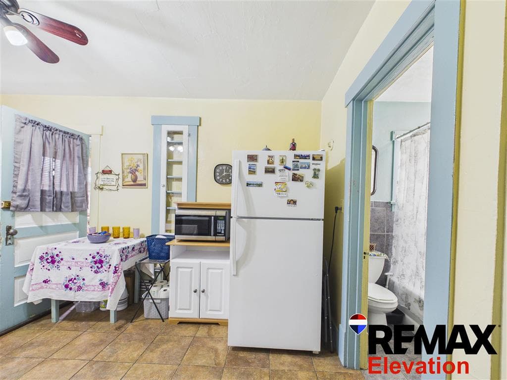 225 4th Ave N — photo 15 of 38