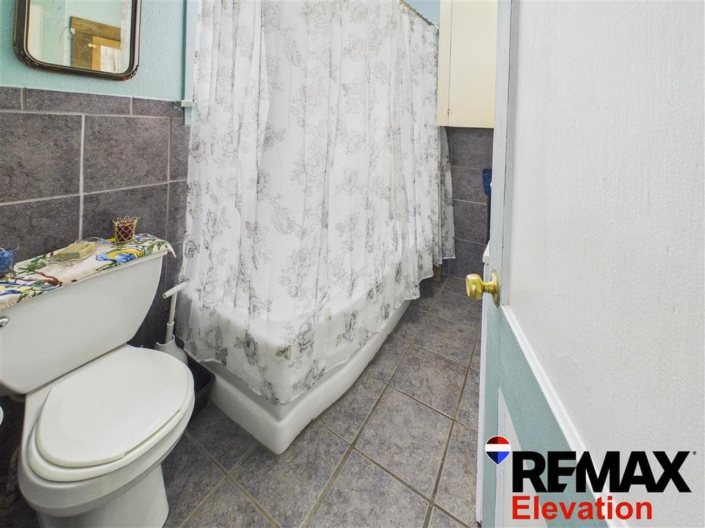 225 4th Ave N — photo 16 of 38