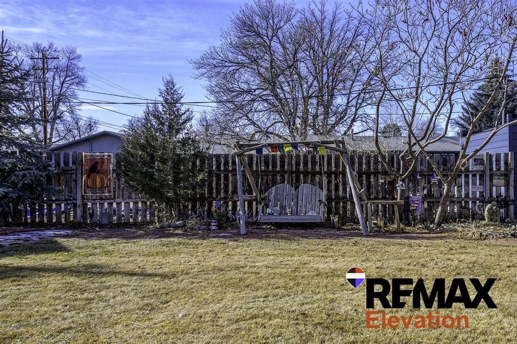 225 4th Ave N — photo 8 of 38