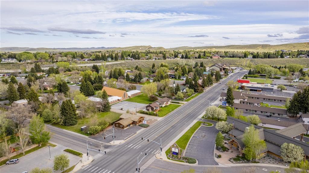 802 Canyon Ave — photo 12 of 26