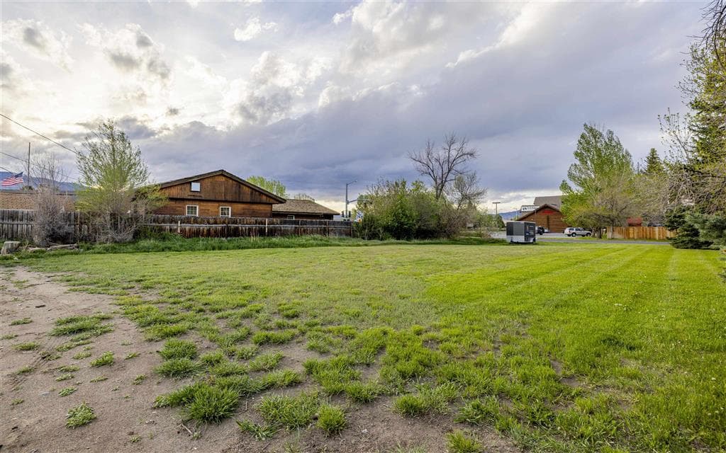 802 Canyon Ave — photo 26 of 26