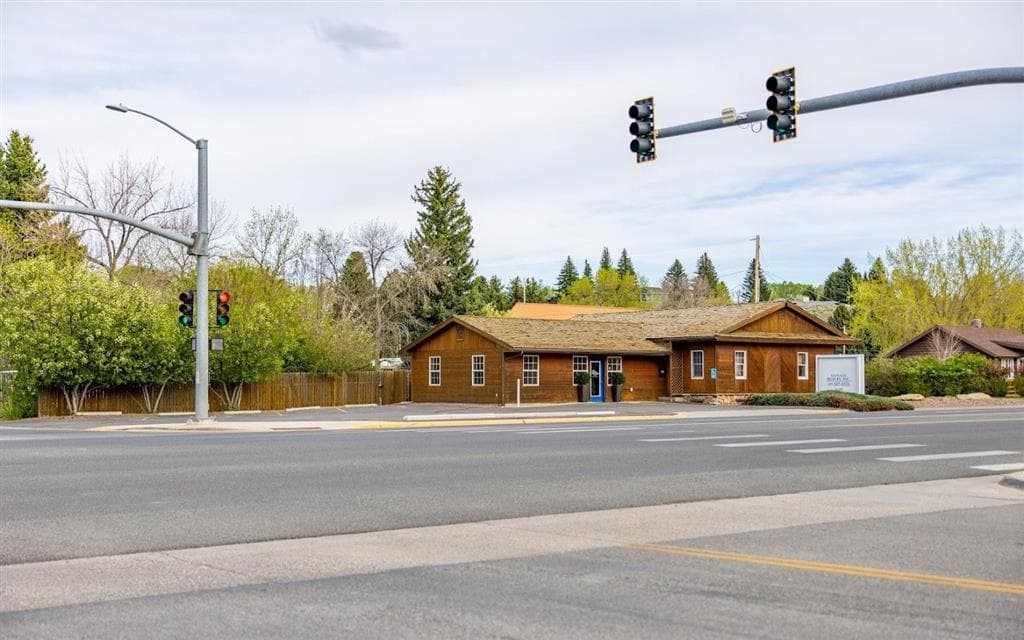 802 Canyon Ave — photo 6 of 26