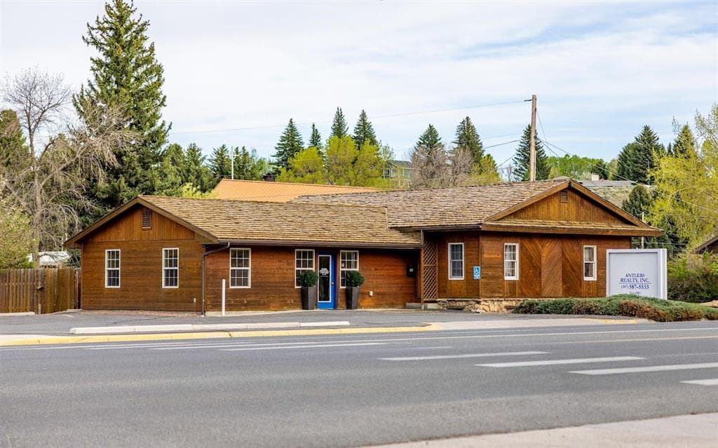 802 Canyon Ave — photo 7 of 26