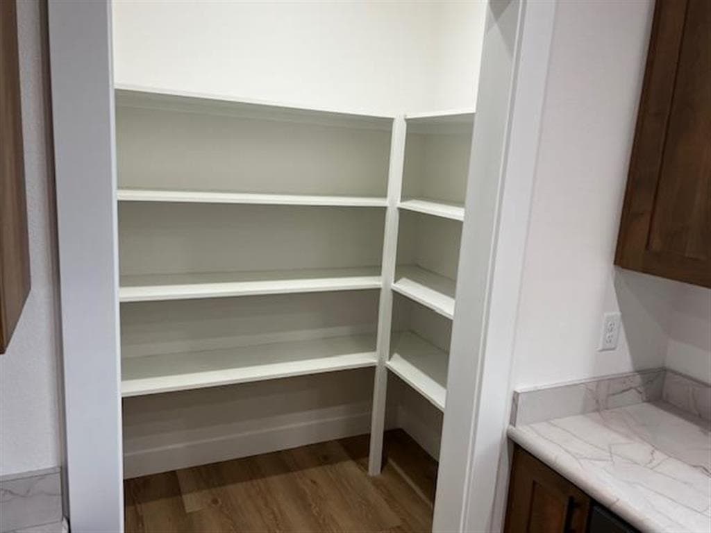 162 Robin Rd — photo 12 of 25