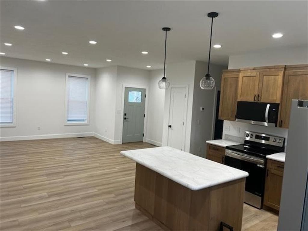 162 Robin Rd — photo 8 of 25