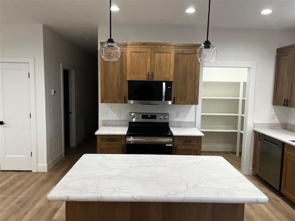 162 Robin Rd — photo 9 of 25